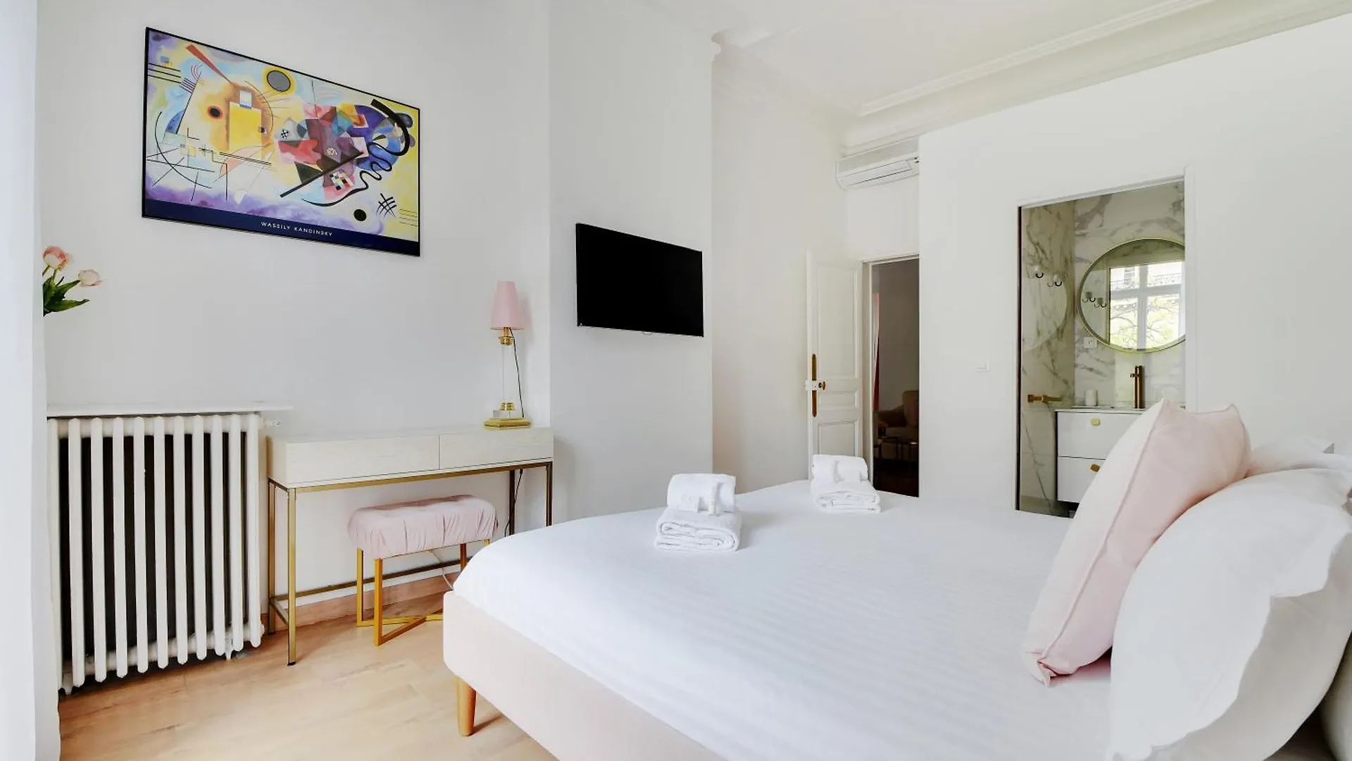 Pick A Flat'S Apartment In Republique - Avenue De La Republique Paris